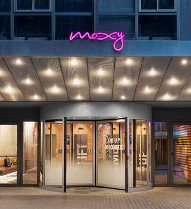 Descobreix Moxy Barcelona